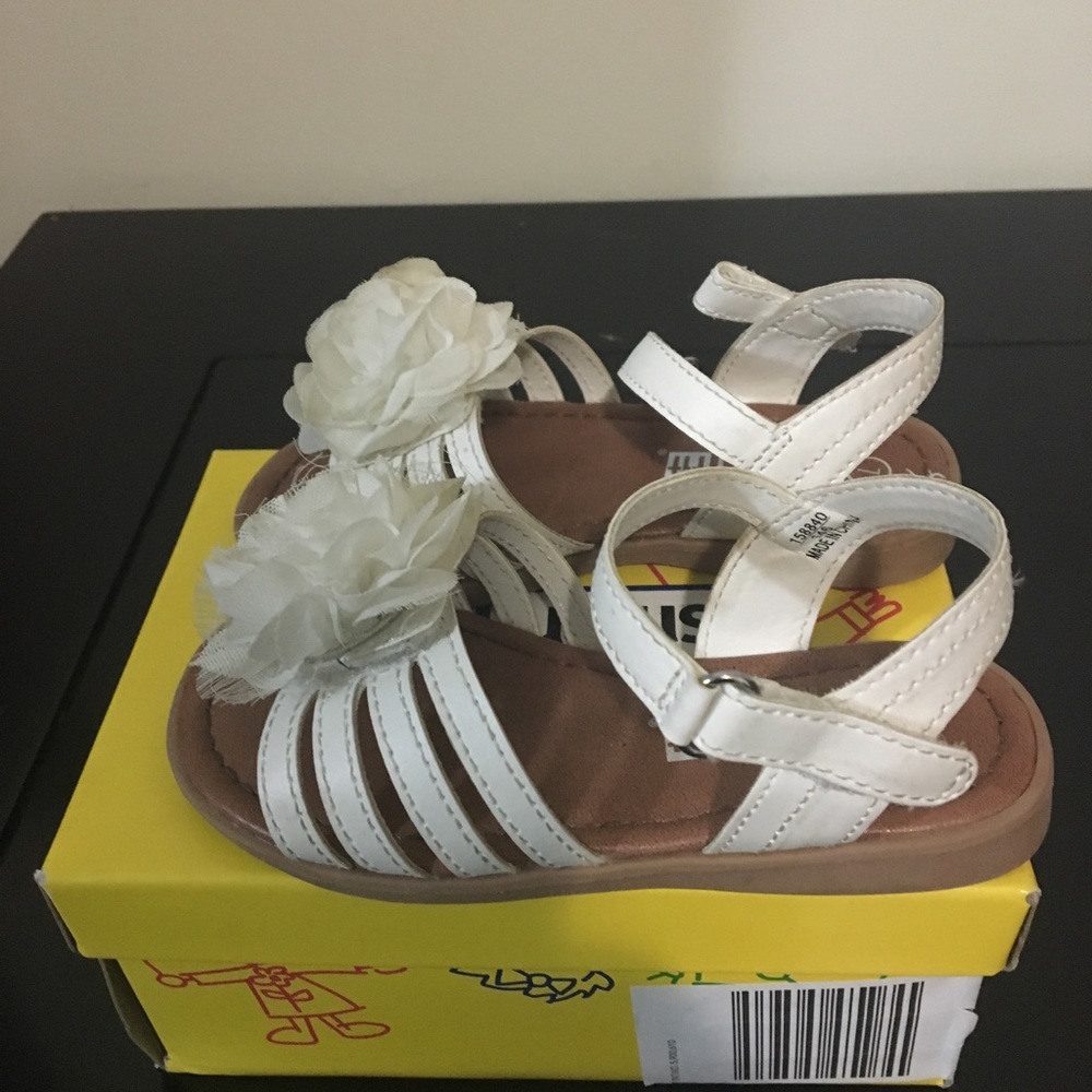 Smart fit kids sandals